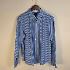 Talbots Womens 14 Blue White Striped Wrinkle Resistant Button Down Shirt Floral